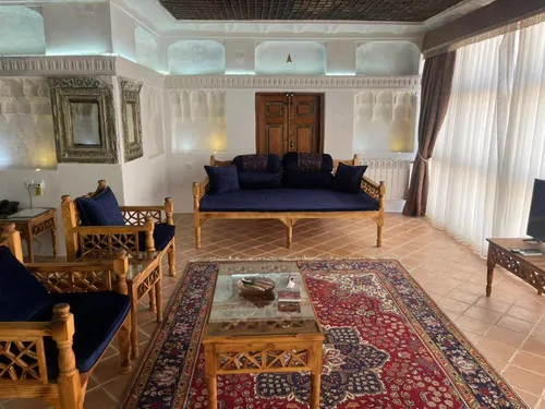 تصویر 5 - هتل سنتی ارغوان (اتاق شاه نشین) در  قزوین