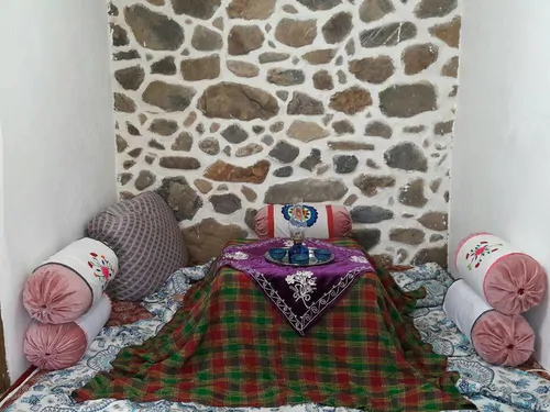 تصویر 3 - اقامتگاه بوم‌گردی چنارستان (اتاق شقایق) در نیشابور