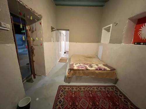 تصویر 2 - اقامتگاه بومگردی موج سوزا (اتاق نخل) در قشم