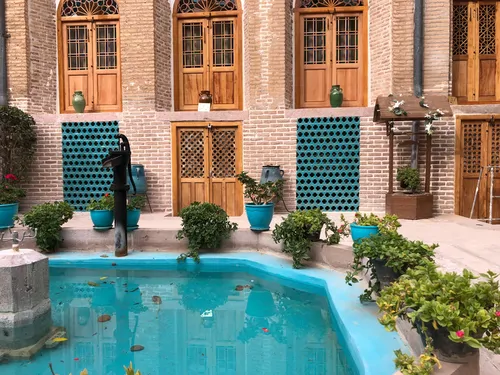 تصویر 9 - هتل سنتی نبوی (محرابی) در  قزوین