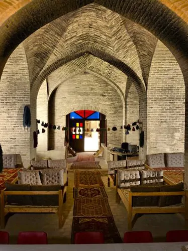 تصویر 5 - هتل سنتی کاروانسرای صفویه سریزد (4) در  مهریز