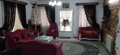 تصویر ۱ - خانه گل سوسن در  رامسر