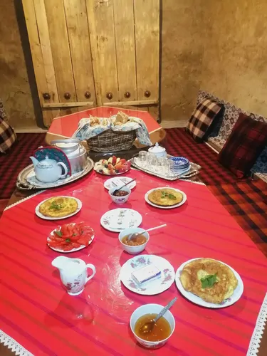 تصویر 3 - اقامتگاه بوم‌گردی داربوم (اتاق سنجد) در  همدان