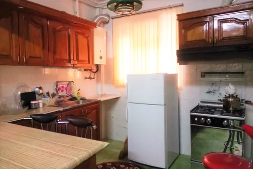 تصویر 2 - خانه ویلایی مرکز شهر(طبقه همکف) در رشت