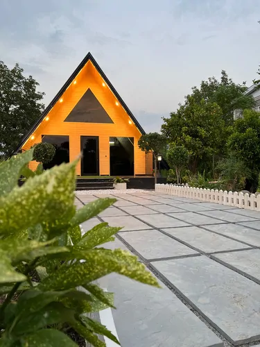 تصویر ۱ - کلبه سوئیسی تی ته در  چابکسر