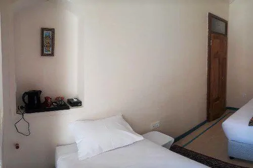 تصویر 1 - هتل سنتی کاشانه روشن (سه نفره با سرویس)،زیر همکف در  کاشان