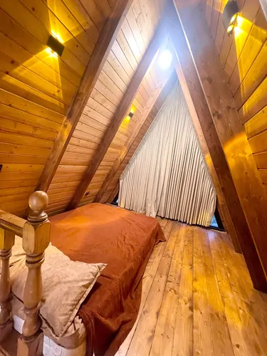 تصویر 9 - کلبه فانوس در نور