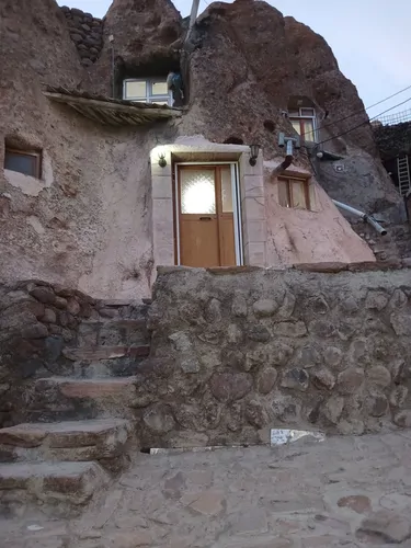 تصویر ۱ - سوییت صخره ای لاله سهند در  کندوان