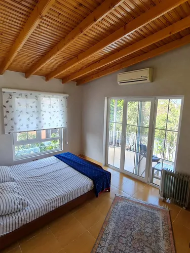 تصویر 8 - ویلا دوبلکس با سقف چوبی در  زیبا کنار