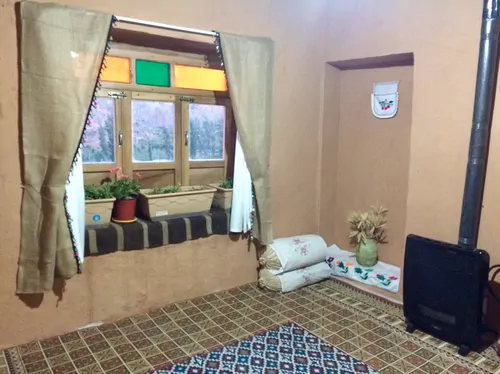 تصویر 7 - اقامتگاه بوم‌گردی یادگار مجن(اتاق گل سرخ) در  شاهرود