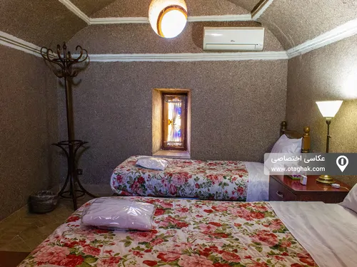 تصویر 4 - اقامتگاه بوم‌گردی خانه سه نیک(اتاق گشتاسب) در  یزد