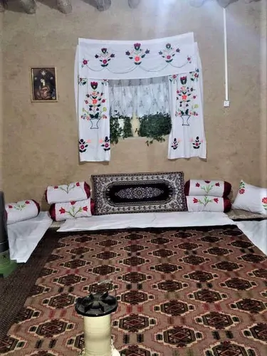 تصویر ۱ - اقامتگاه بوم‌گردی دالان فیروزه(اتاق 18 متری) در  بجنورد