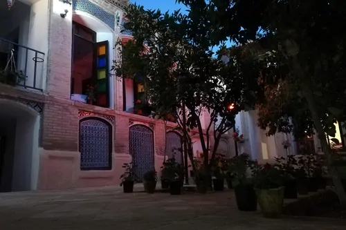 تصویر 3 - اقامتگاه بوم‌گردی  قاجاریه (اتاق 1 دری بالا)  در شیراز