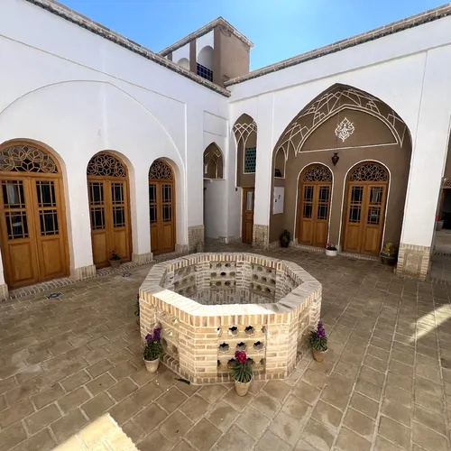 تصویر 7 - هتل سنتی سرای دلنواز (اتاق مهین دخت) در  کاشان