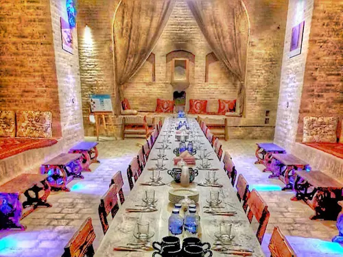 تصویر 4 - هتل سنتی کاروانسرای صفویه سریزد (14) در  مهریز