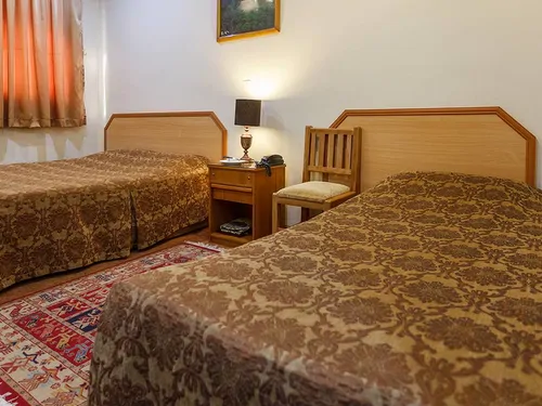 تصویر ۱ - هتل آپارتمان ساسان (اتاق دو تخته توئین) در  شیراز