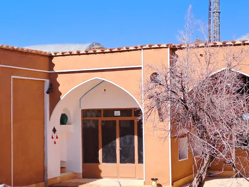 تصویر 5 - اقامتگاه بوم‌گردی خانه مادری(اتاق نارگون) در  نجف آباد