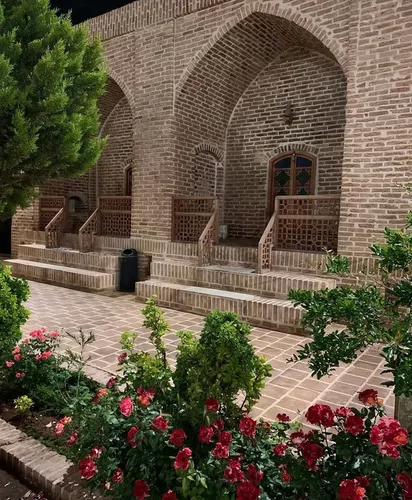 تصویر 2 - اقامتگاه بومگردی هتل کاروانسرای شاه عباسی دودهک اتاق دوتخت شاه عباسی در دلیجان