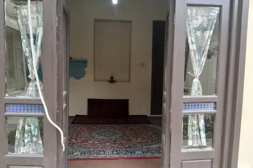 تصویر 4 - اقامتگاه بوم‌گردی کارما(اتاق اریکا) در  اصفهان