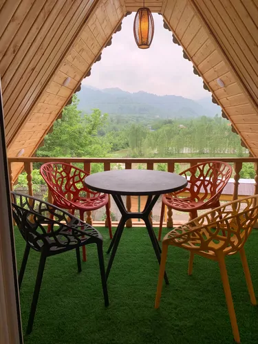 تصویر 3 - کلبه سوئیسی تنها در  قلعه‌رودخان 