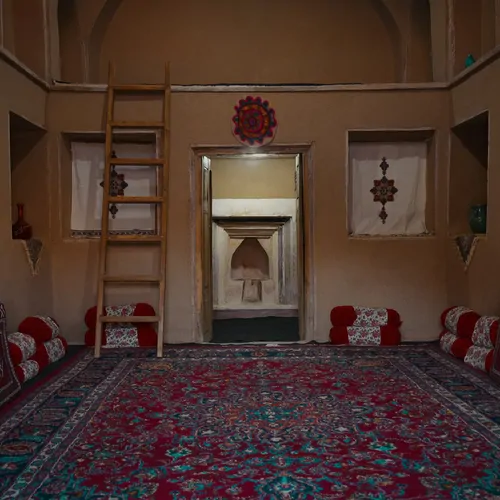 تصویر 3 - اقامتگاه بوم‌گردی عمارت شیرآشیان (اتاق اسرار) در  دامغان