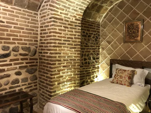 تصویر 7 - هتل سنتی  نبوی (نقشینه) در  قزوین
