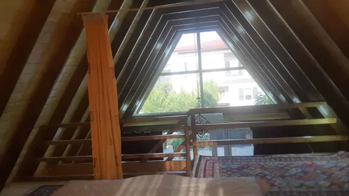 تصویر 2 - کلبه کلبه  سویسی دوخواب با وان جکوزی در متل قو