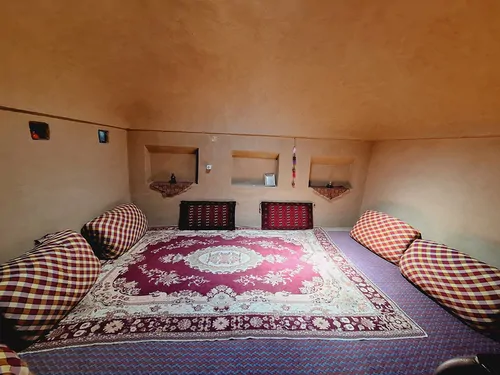 تصویر 2 - اقامتگاه بومگردی وانیا(اتاق آتش) در میبد