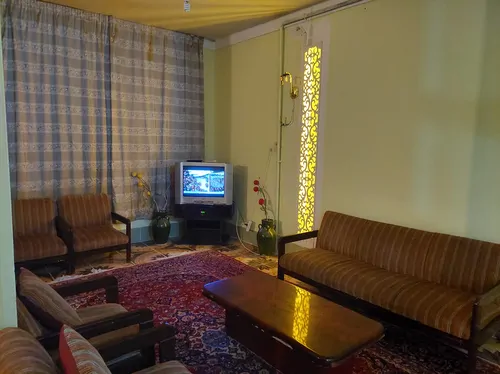 تصویر 3 - اقامتگاه بوم‌گردی باغ گلچهران(واحد پاییز) در  بروجرد