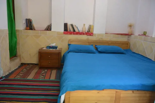 تصویر ۱ - اقامتگاه بوم‌گردی برزوک (اتاق شاتوت) با صبحانه رایگان در  برزک