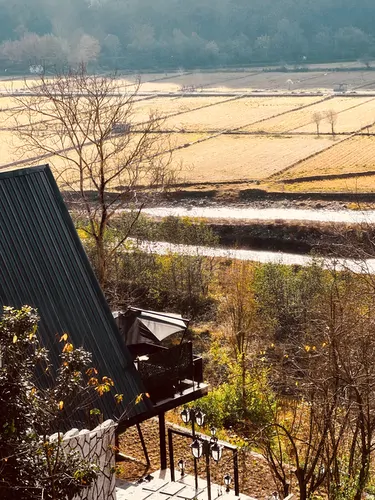 تصویر 23 - کلبه سوییسی آوان با جکوزی و صبحانه رایگان در  زیراب