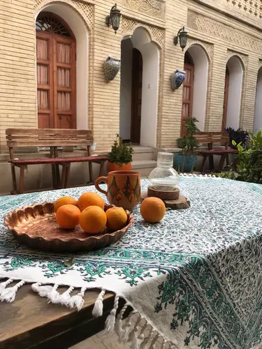تصویر 8 - اقامتگاه بوم‌گردی توتی (اتاق دو تخته تویین 105) در  شیراز