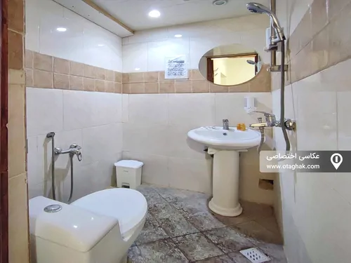 تصویر 15 - اقامتگاه بوم‌گردی عمارت هفت رنگ(چپر خونه) در  شیراز