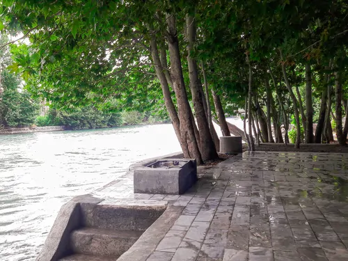 تصویر 10 - خانه ویلایی ساحل زاینده رود چم حیدر در  باغ بهادران