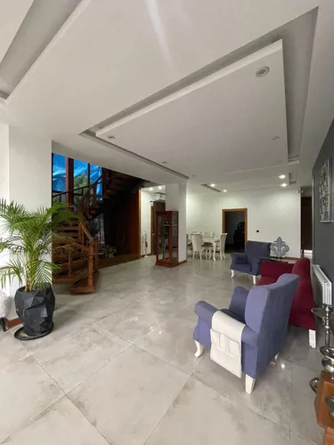 تصویر 11 - ویلا استخردار آبگرم لاکچری عمارت شیشه ای با جکوزی در رویان