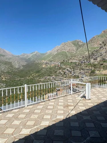 تراس بزرگ