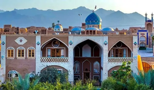 تصویر 12 - اقامتگاه بوم‌گردی عمارت مهر بانو عقدا (اتاق ناز بانو) در  عقدا
