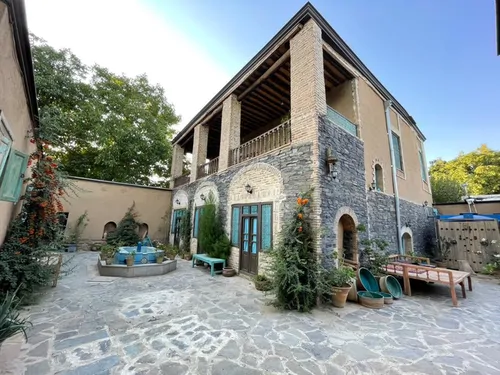 تصویر 2 - اقامتگاه بوم‌گردی عمارت حاجی اسماعیل در همدان
