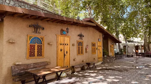 تصویر 2 - اقامتگاه بومگردی آرامش (رازقی) در نیاوران با صبحانه رایگان در تهران