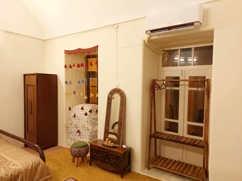 تصویر 5 - اقامتگاه بوم‌گردی عمارت ساعتی در  تفت