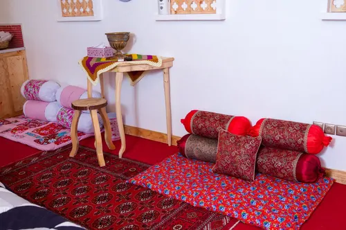 تصویر 3 - اقامتگاه بوم‌گردی ماه سو(اتاق سعدی) در انزلی