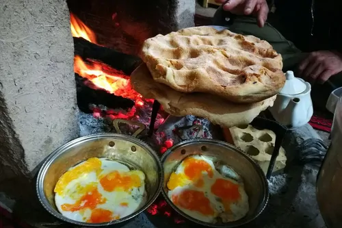 تصویر 2 - اقامتگاه بوم‌گردی آلاله در شهربابک