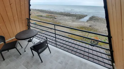 تصویر 23 - کلبه سوئیسی ساحلی الی در نوشهر