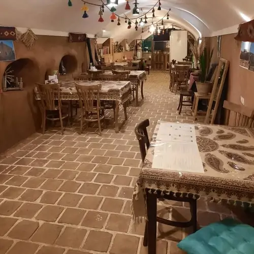 تصویر 6 - هتل سنتی افوشتا - اتاق خوش نشین در  نطنز