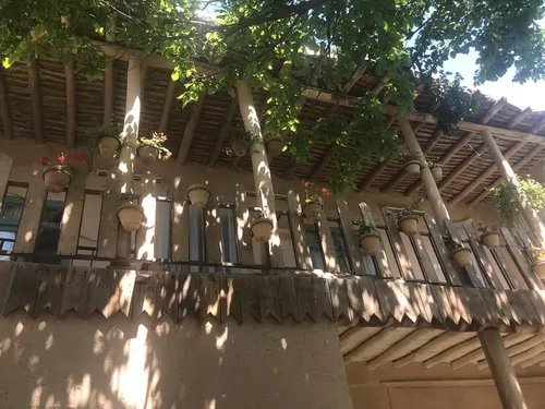 تصویر 3 - اقامتگاه بوم‌گردی  دره پرستوها (اتاق بنفشه) در نیشابور