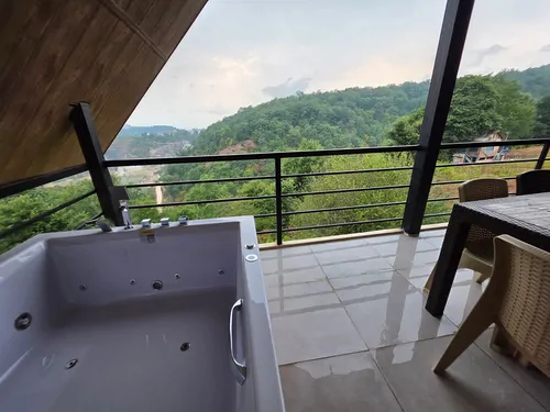 تصویر 23 - ویلا دوبلکس عمو با جکوزی رو به دریاچه سد و جنگل در بهشهر