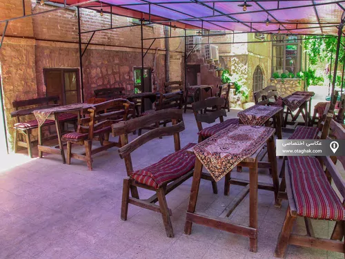 تصویر 12 - اقامتگاه بوم‌گردی خانه باغ ایرانی (اتاق صدرالدین محلاتی) در  شیراز