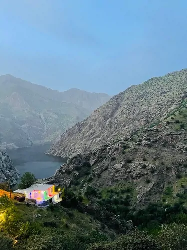 تصویر 3 - خانه دریاچه نزدیک سد داریان در  پاوه