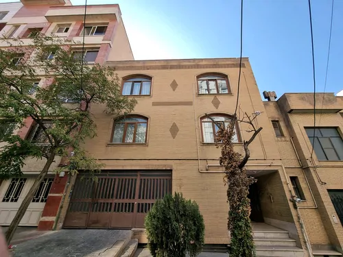 تصویر 2 - خانه داریوش در سعادت آباد در تهران