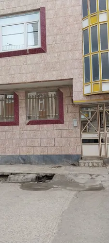 تصویر 2 - آپارتمان شیک وتمیزنزدیک مرکزشهر در همدان